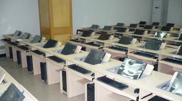 广州某校校园网、电脑室、多媒体电教室项目